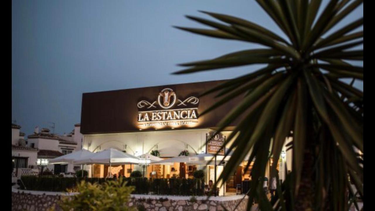 Mijas Costa - Beachside Apartment-B Sitio de Calahonda Εξωτερικό φωτογραφία