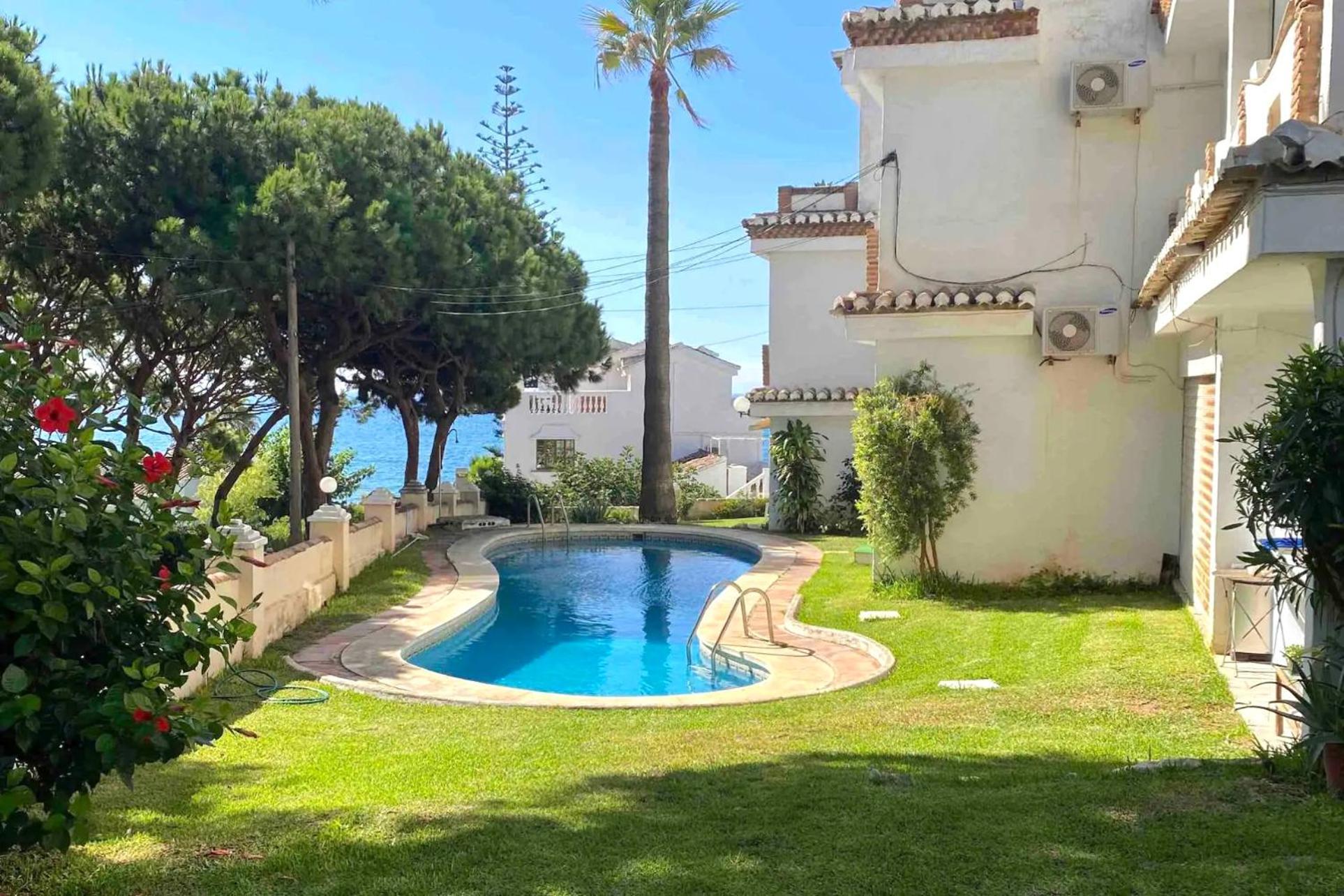 Mijas Costa - Beachside Apartment-B Sitio de Calahonda Εξωτερικό φωτογραφία
